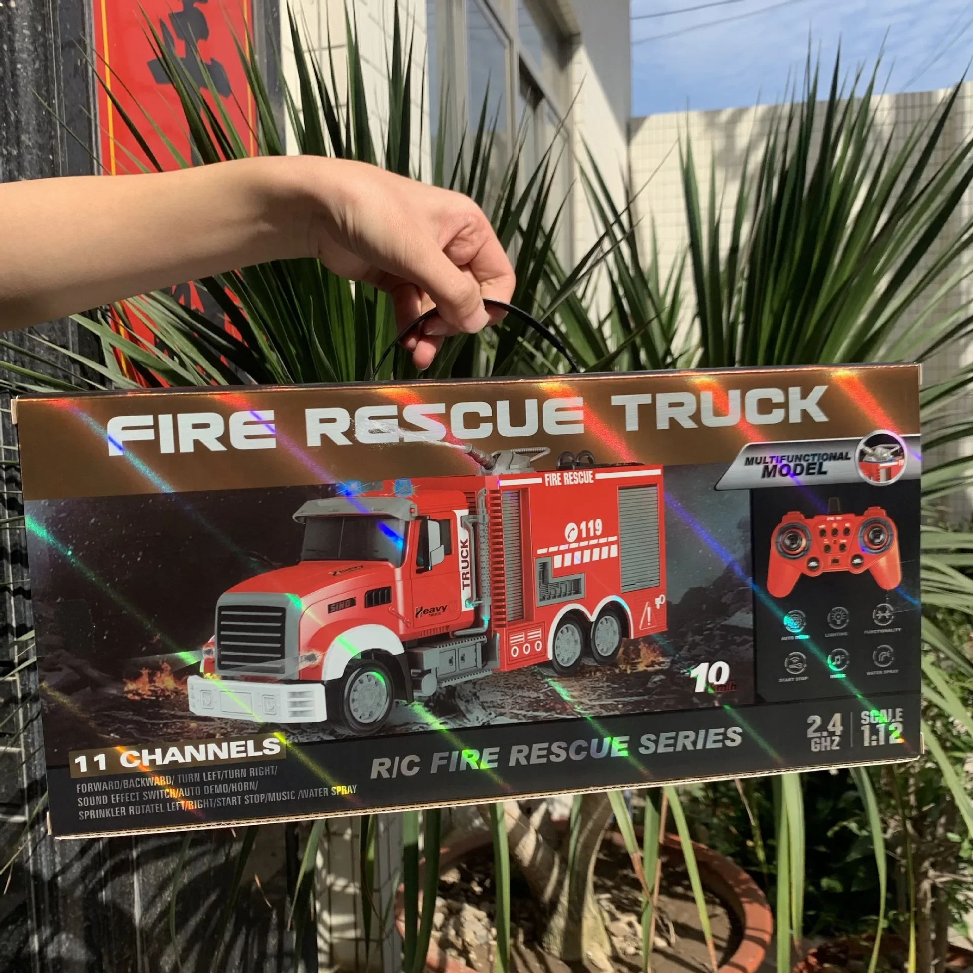 2.4G RC Fire Engine Car with S – Fire Escape Ladder recenzja i cena