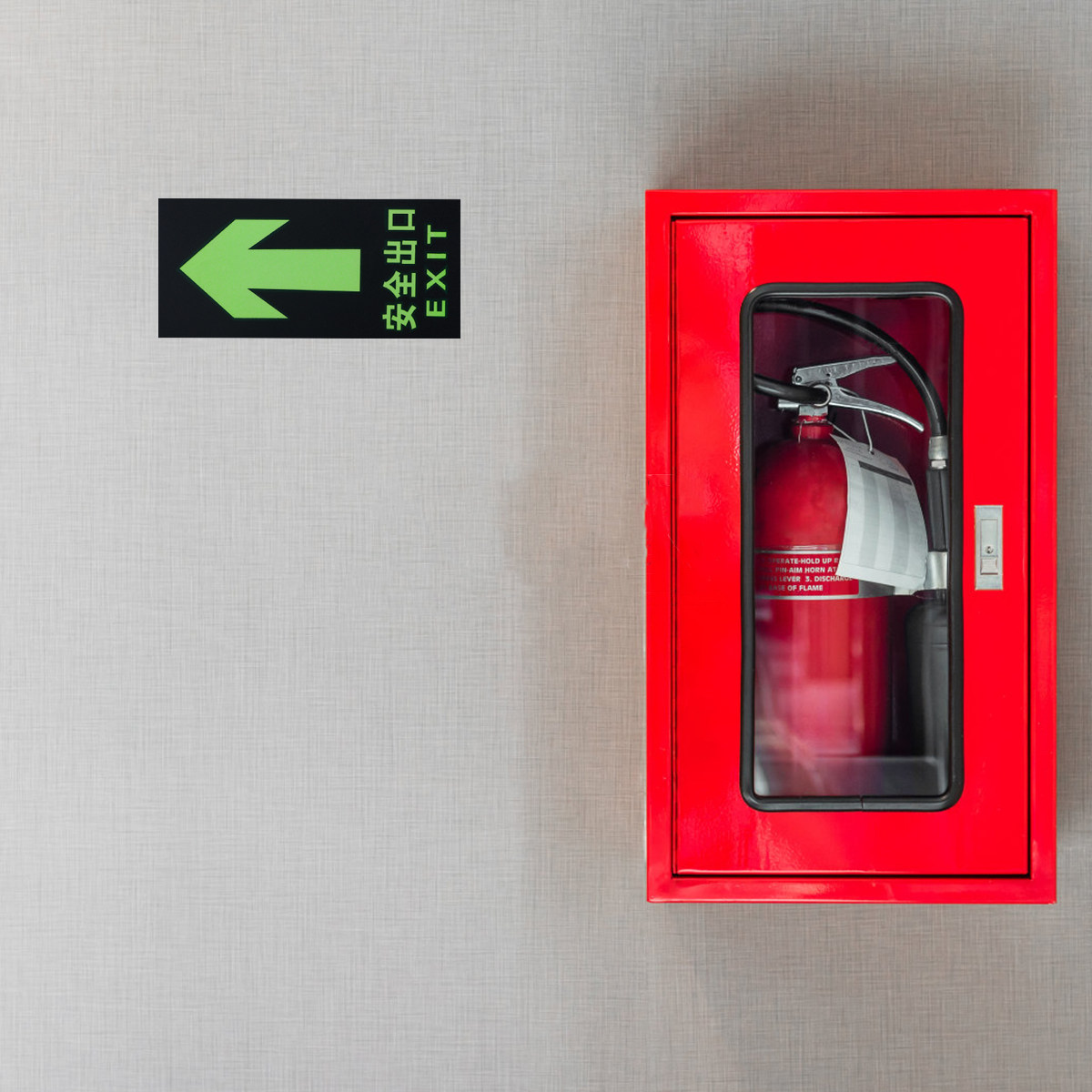 8Pcs Safety Exit Sign Luminous – Emergency Exit Sign recenzja i cena